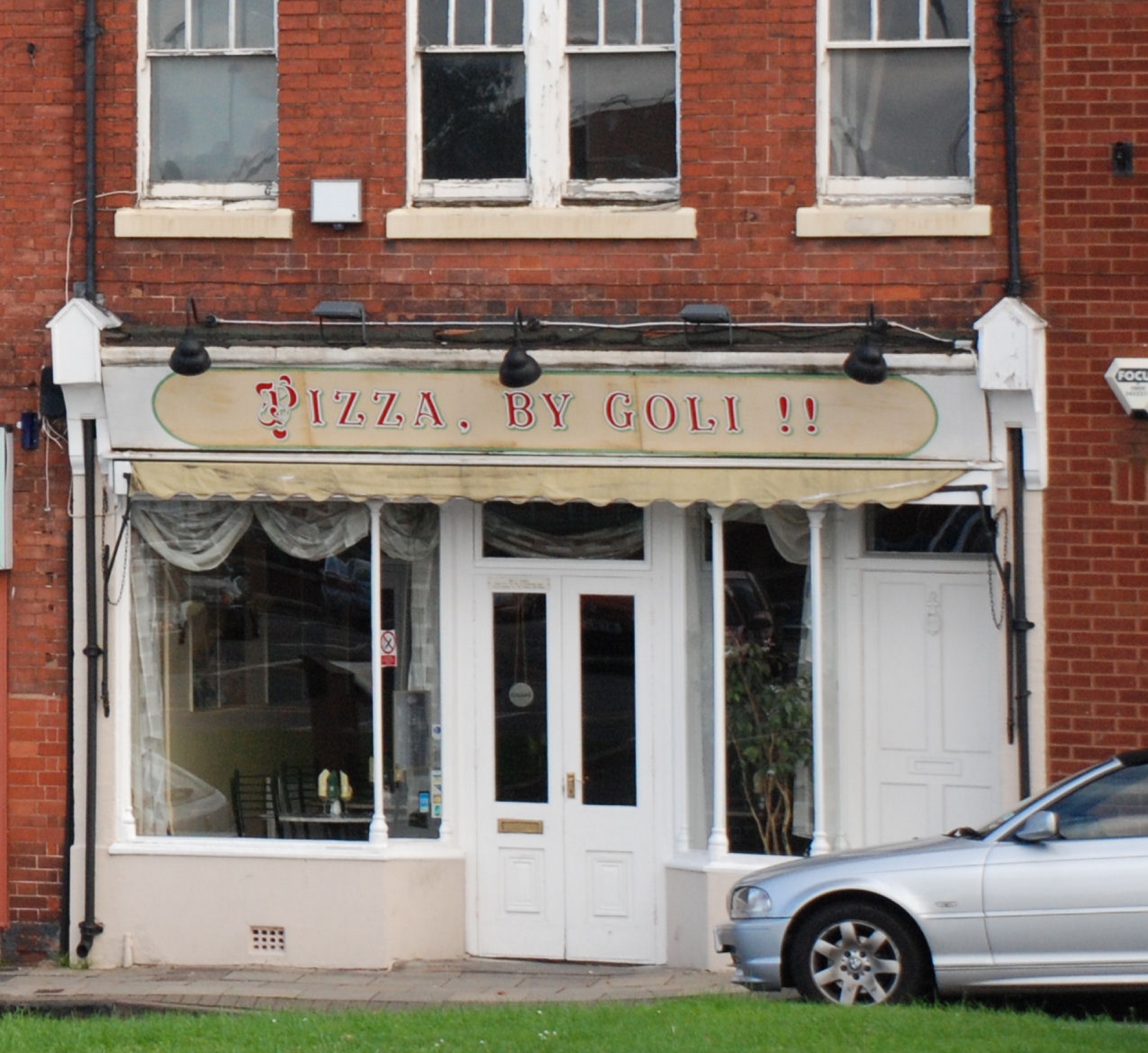 5 Pizza By Goli !!