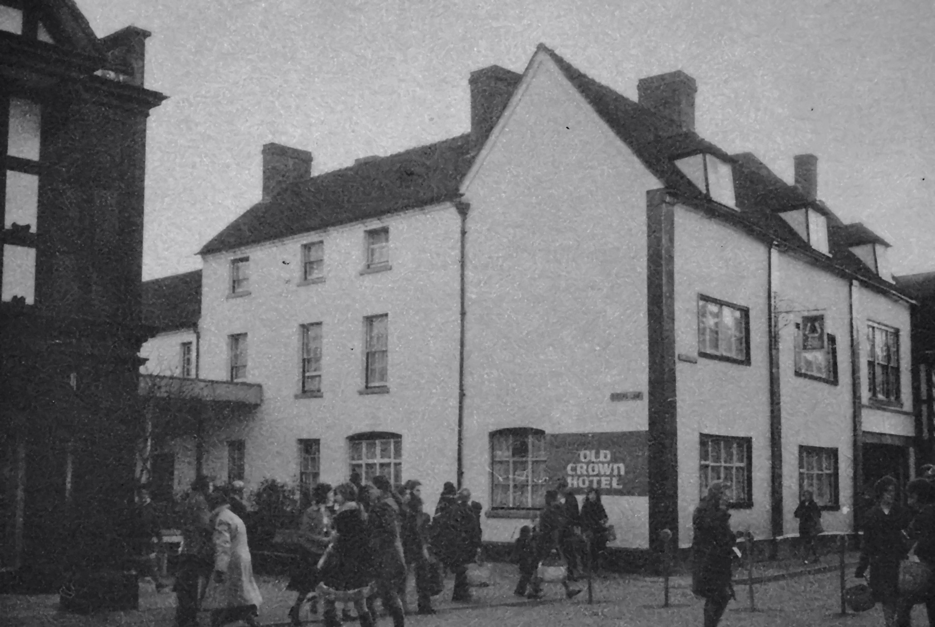5 Old Crown Hotel